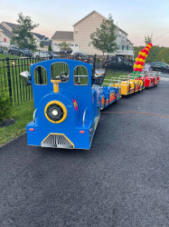 241366789 884040368913665 2019852721834859992 n 1747848845 Trackless Train